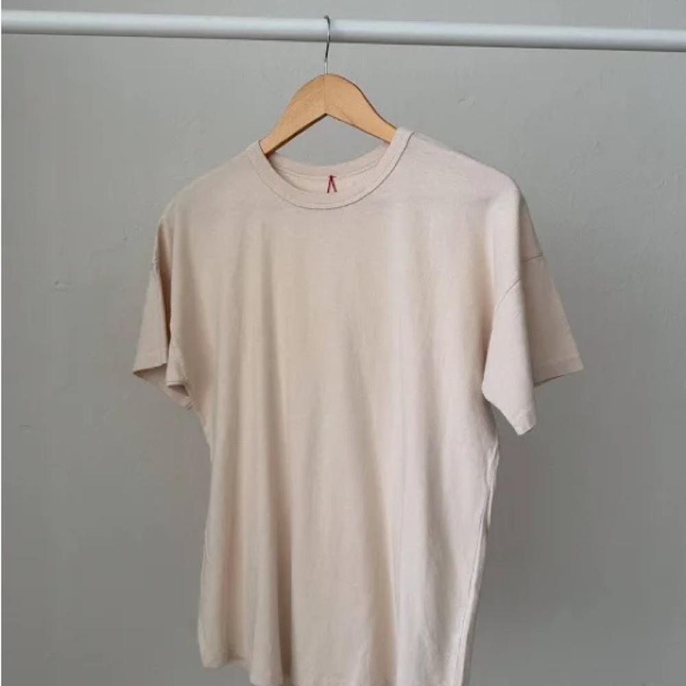 Le bon shoppe “her tee”